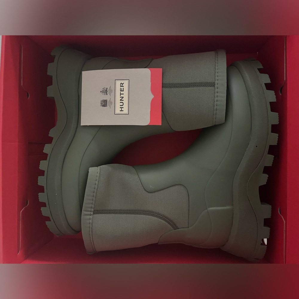 Hunter City Explorer Short Neo Slip and Water Resistant Boots -col Lichen Green - Picture 2 of 16